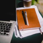 ordinateur-carnet-notes
